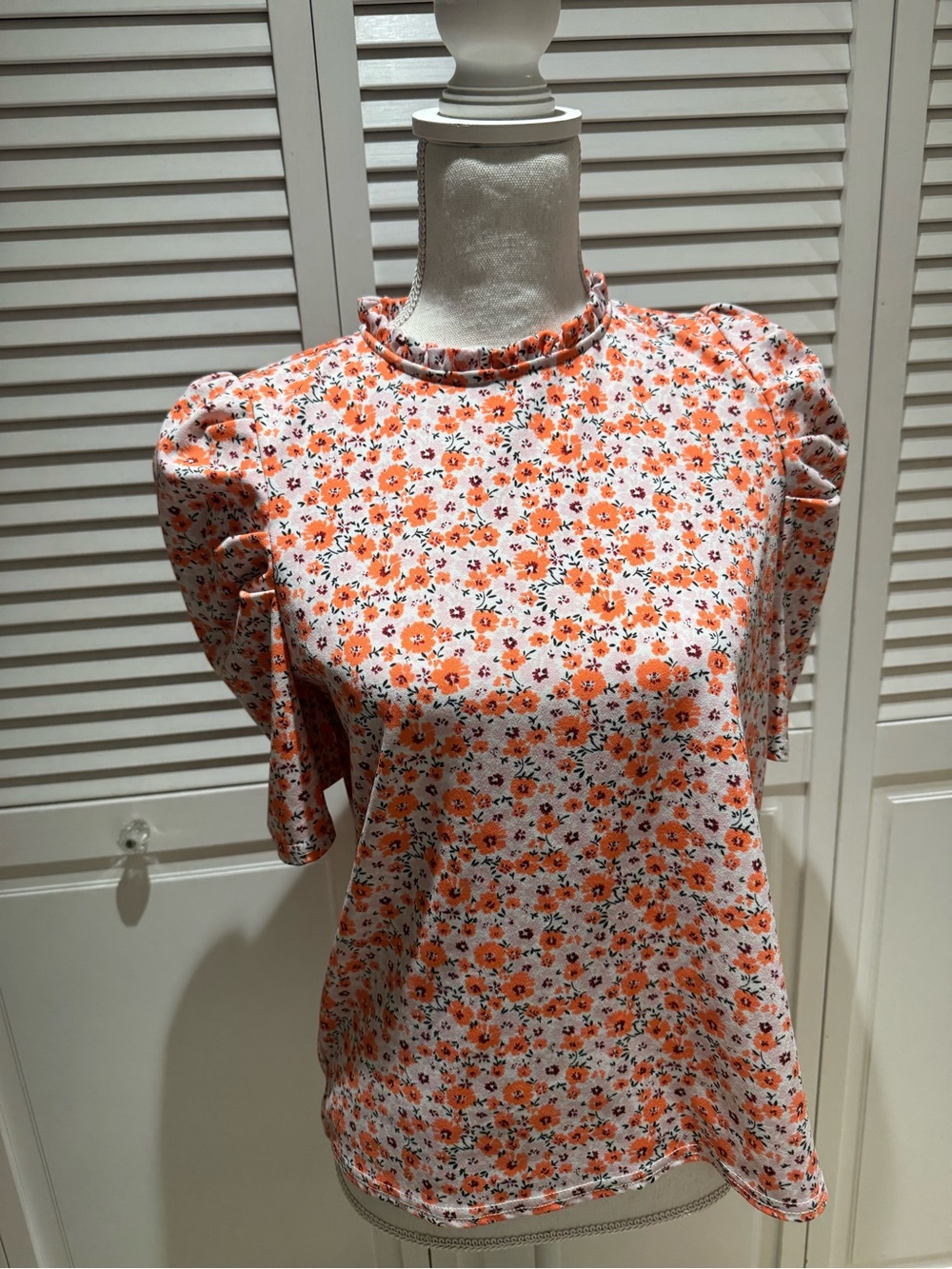 MELLODAY Orange Floral Ruffle-Neck Puff Sleeve Blouse